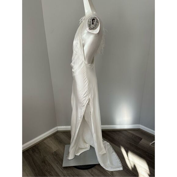 NWT MadeByIla One Shoulder Feather Trim Open Back Silk Emma Gown White $1200 - Picture 7 of 15